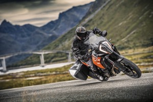 KTM 1290 SUPER ADVENTURE S-1