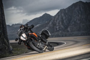 KTM 1290 SUPER ADVENTURE S-4