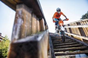 KTM FREERIDE E-XC MY2018_Action_02