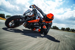 207442_KTM 790 DUKE MY 2018