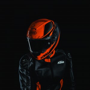 3PW181180X_X SPIRIT III HELMET_01