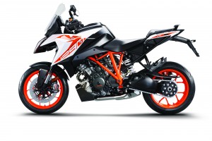 245725_1290 SuperDuke GT MY19 Orange 90-Left