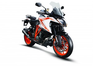 245731_1290 SuperDuke GT MY19 Orange Front-Right