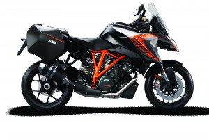 247034_1290 SuperDuke GT MY19 Black CASE 90-right