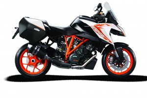 247036_1290 SuperDuke GT MY19 Orange CASE 90-Right