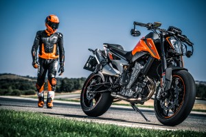 207317_KTM 790 DUKE MY 2018